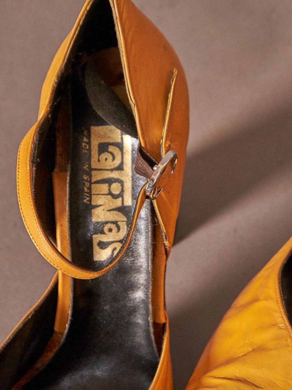 1970s Golden Yellow and Green Platform Heels